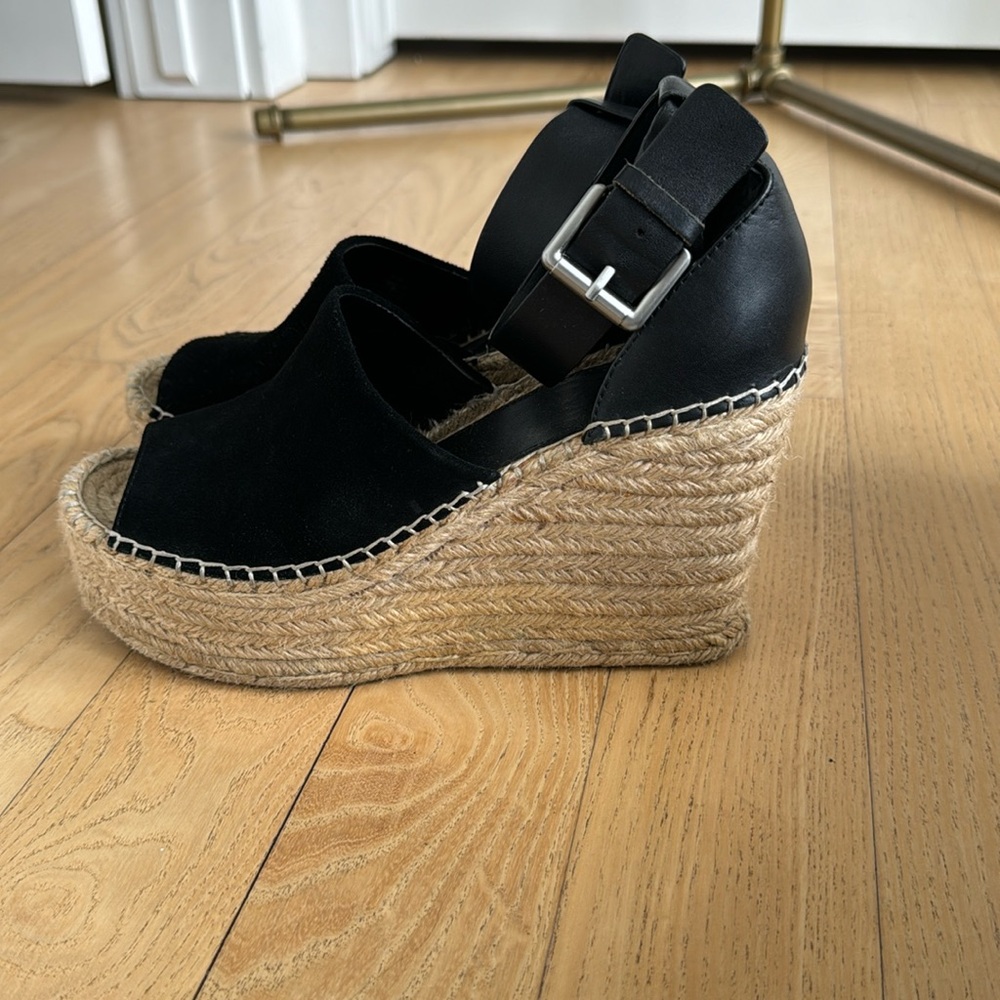 Marc Fisher  size 9